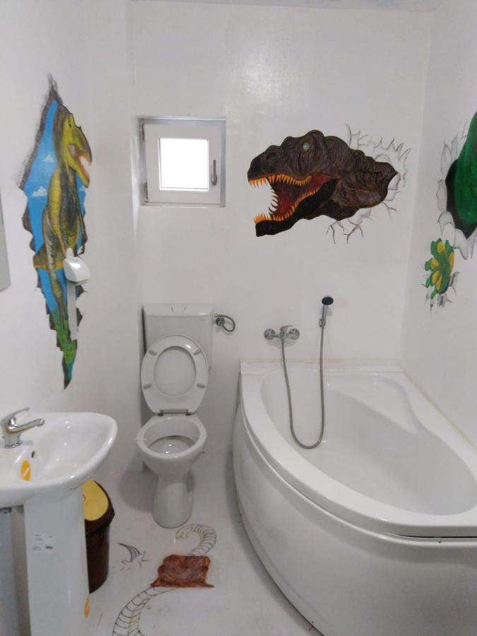 Casa Milos Si Fiul Băile Herculane المظهر الخارجي الصورة